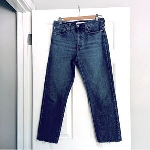 LEVI’S Ribcage Wedgie Cropped Straight-Leg Jeans with Frayed Hem